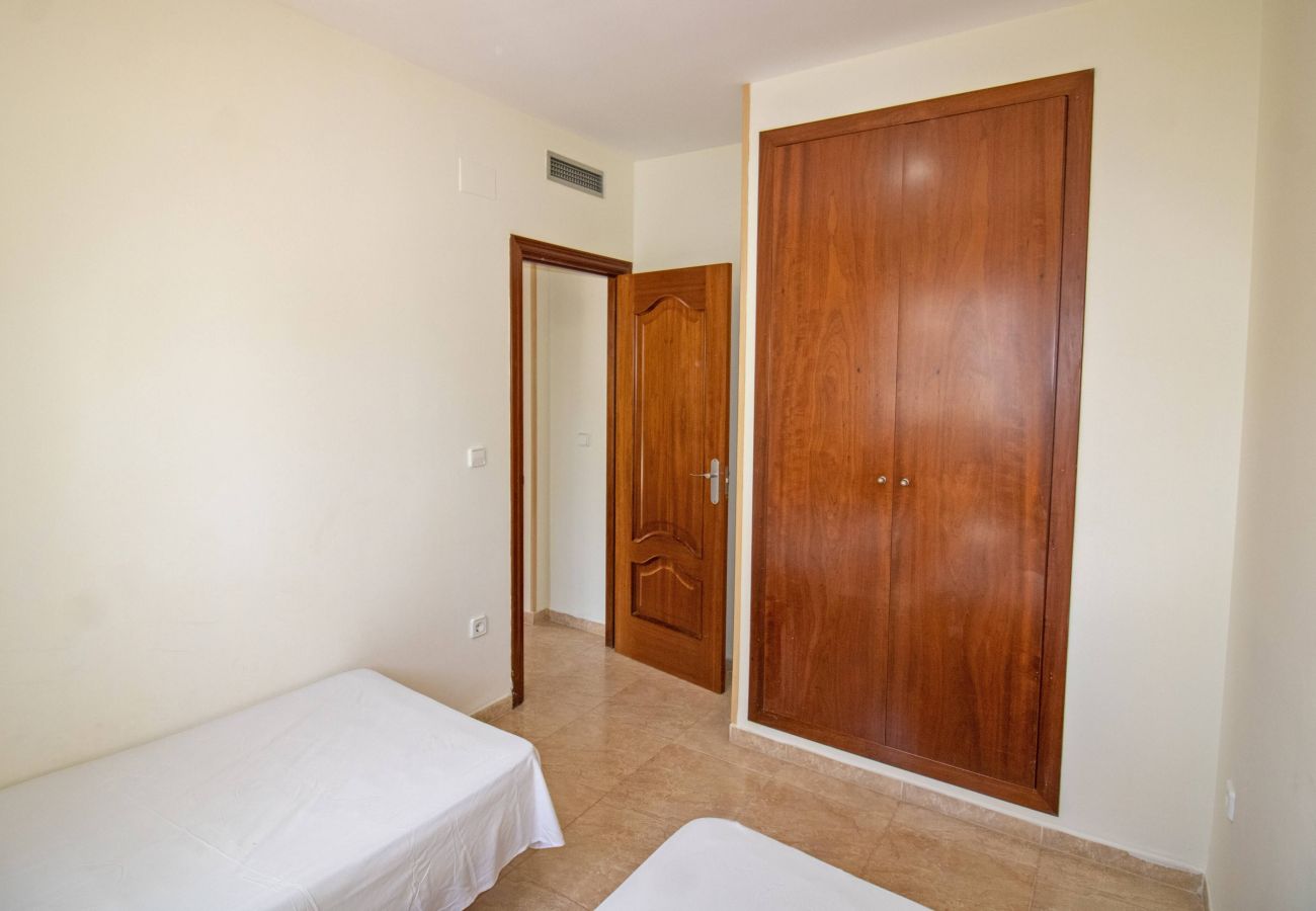 Apartment in Alcocebre / Alcossebre - Planta baja frente a la piscina - Madeira