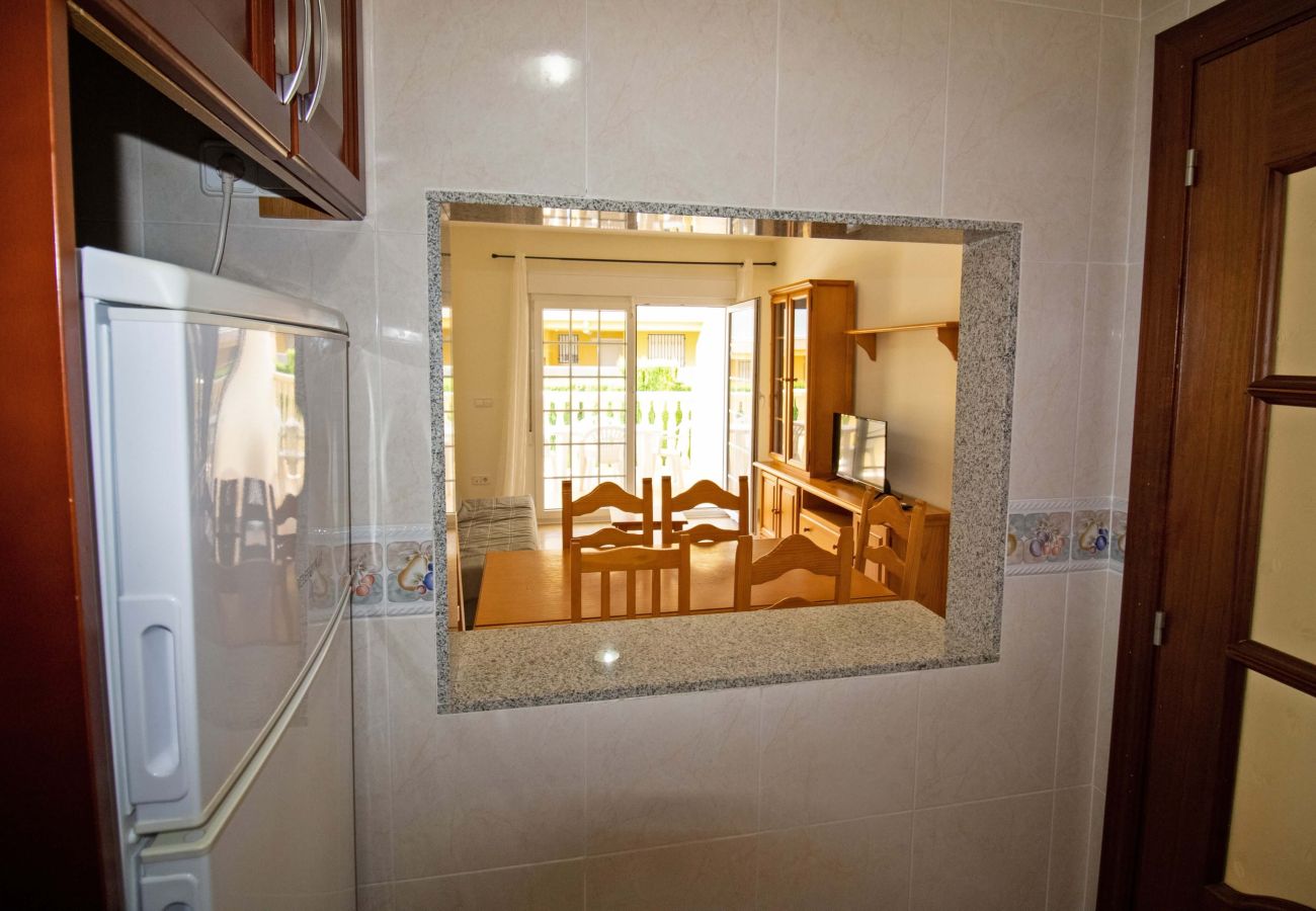 Apartment in Alcocebre / Alcossebre - Planta baja frente a la piscina - Madeira