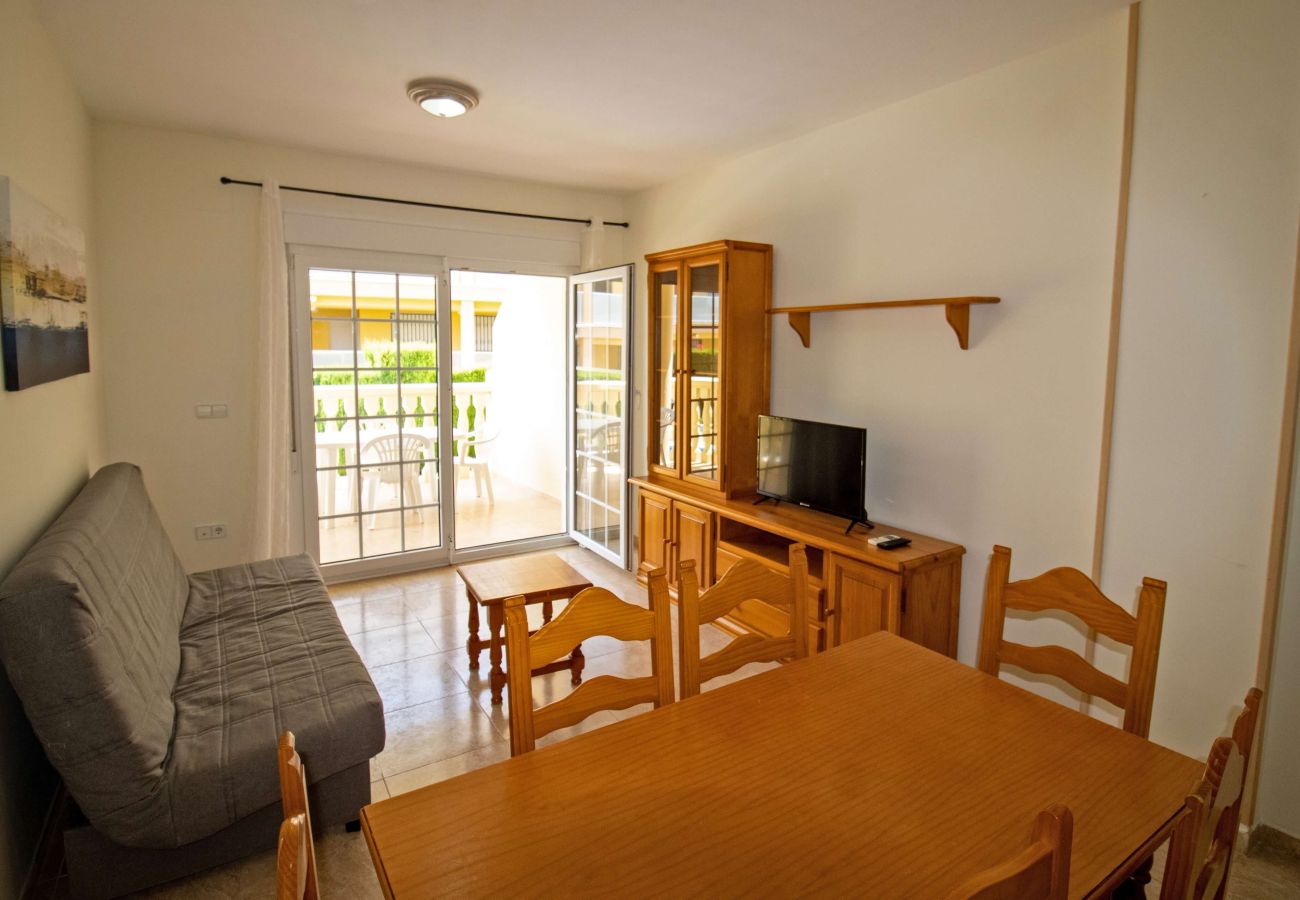 Apartment in Alcocebre / Alcossebre - Planta baja frente a la piscina - Madeira