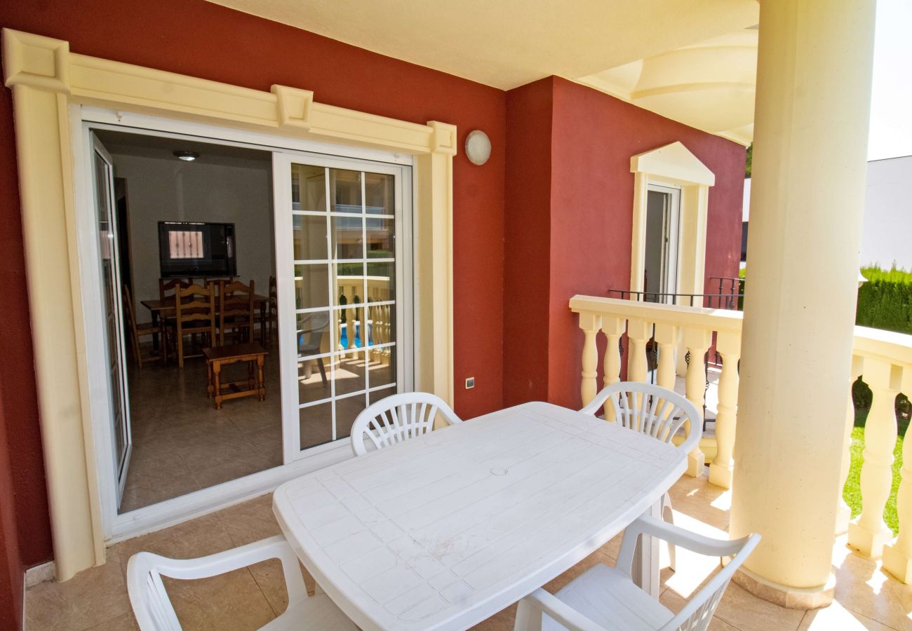 Apartment in Alcocebre / Alcossebre - Planta baja frente a la piscina - Madeira