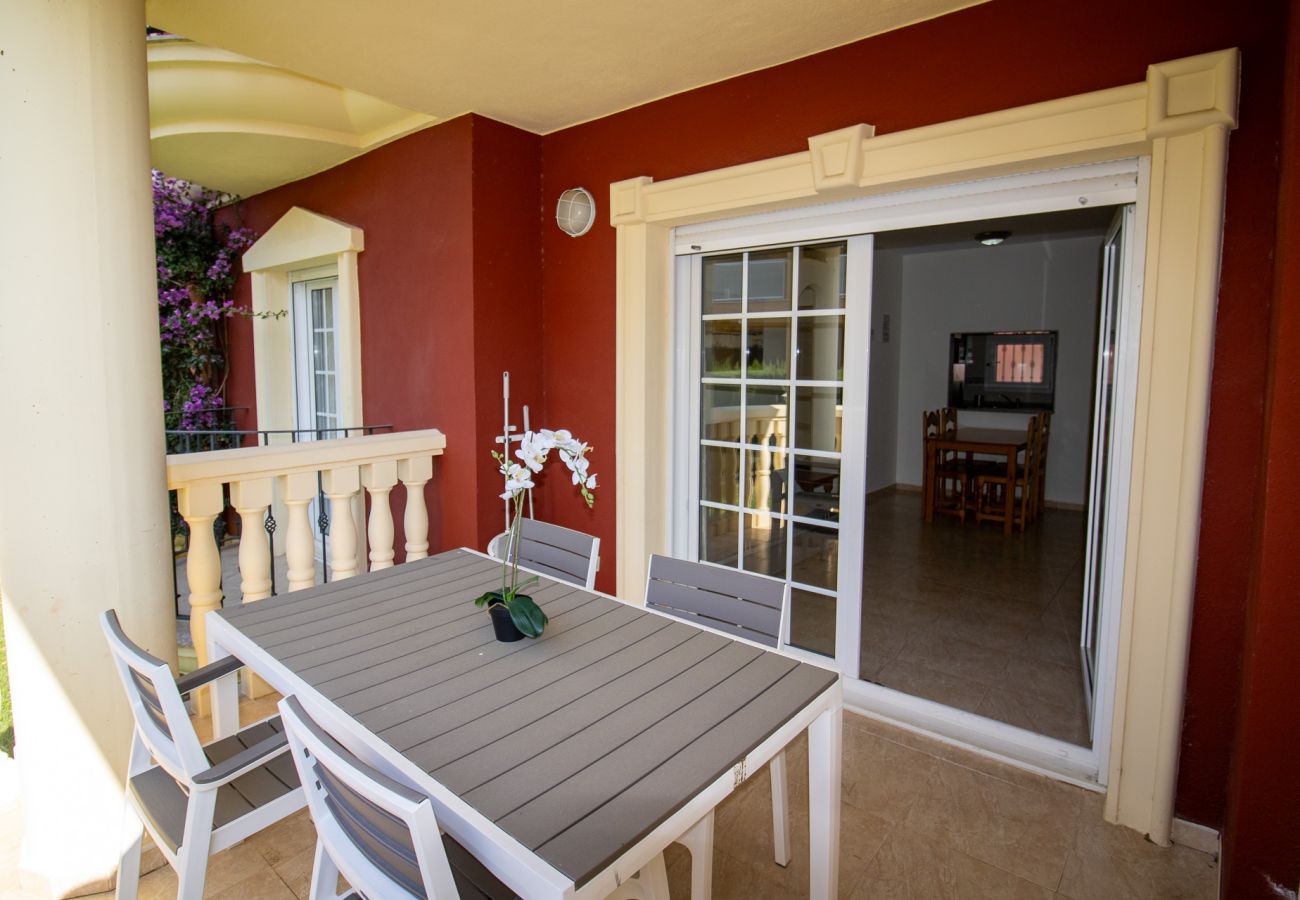 Apartment in Alcocebre / Alcossebre - Bajo con terraza junto a la piscina - Madeira