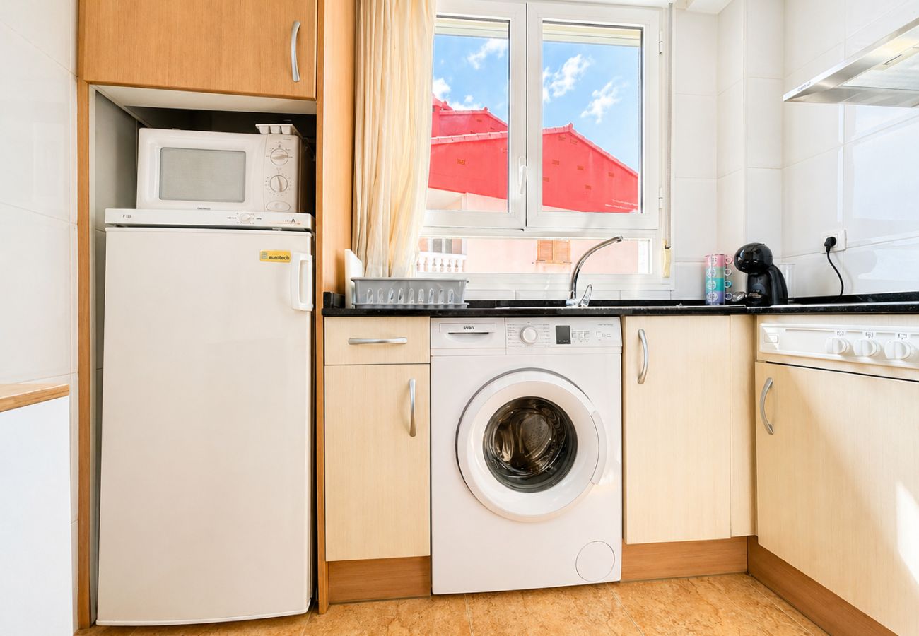 Apartment in Alcocebre / Alcossebre - Oasis Mediterraneo - Pet Friendly , Wifi y A/A