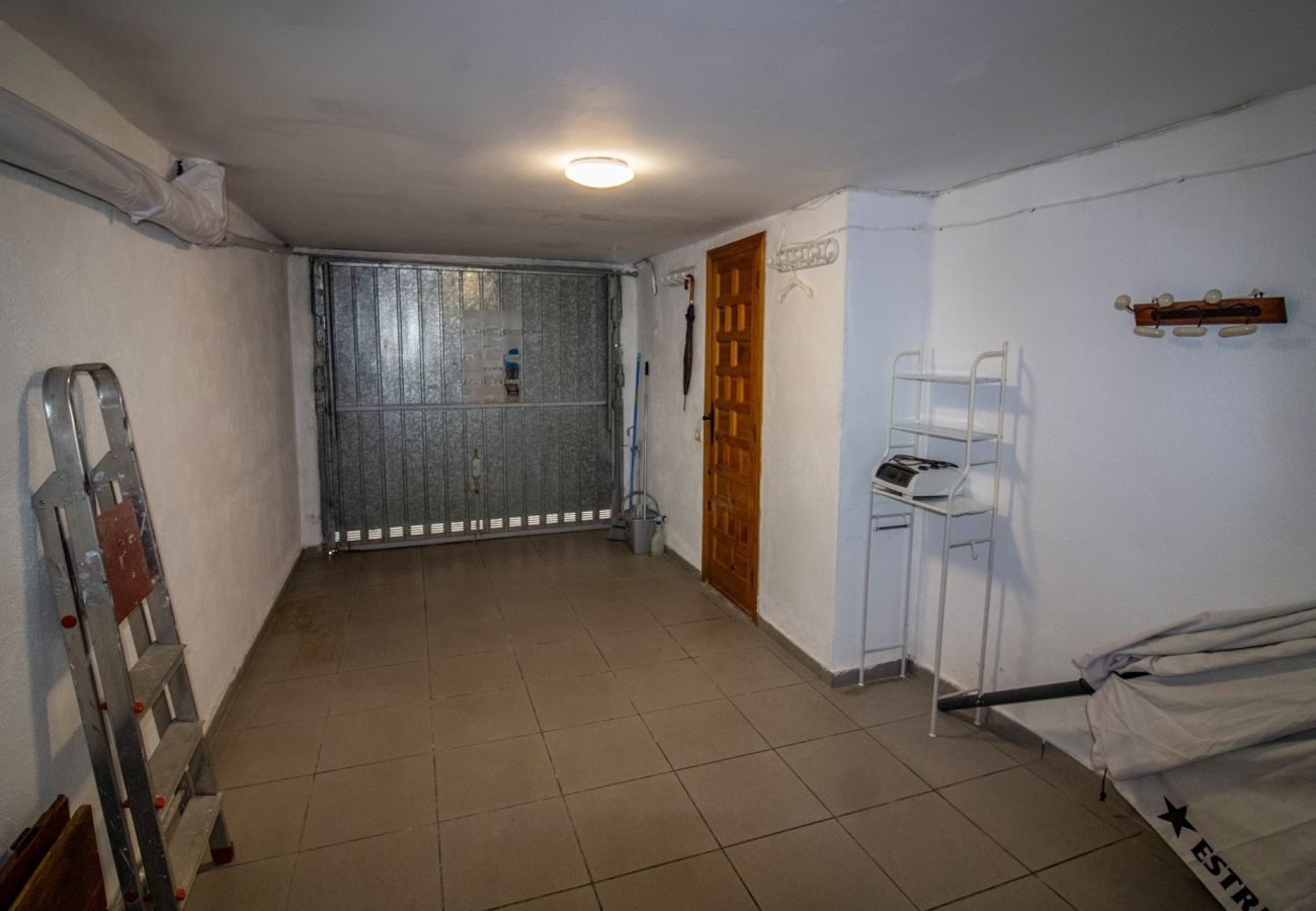 Townhouse in Alcocebre / Alcossebre - Casa Independiente a 100 metros de Playa Cargador
