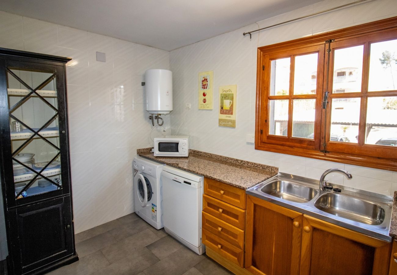 Townhouse in Alcocebre / Alcossebre - Casa Independiente a 100 metros de Playa Cargador
