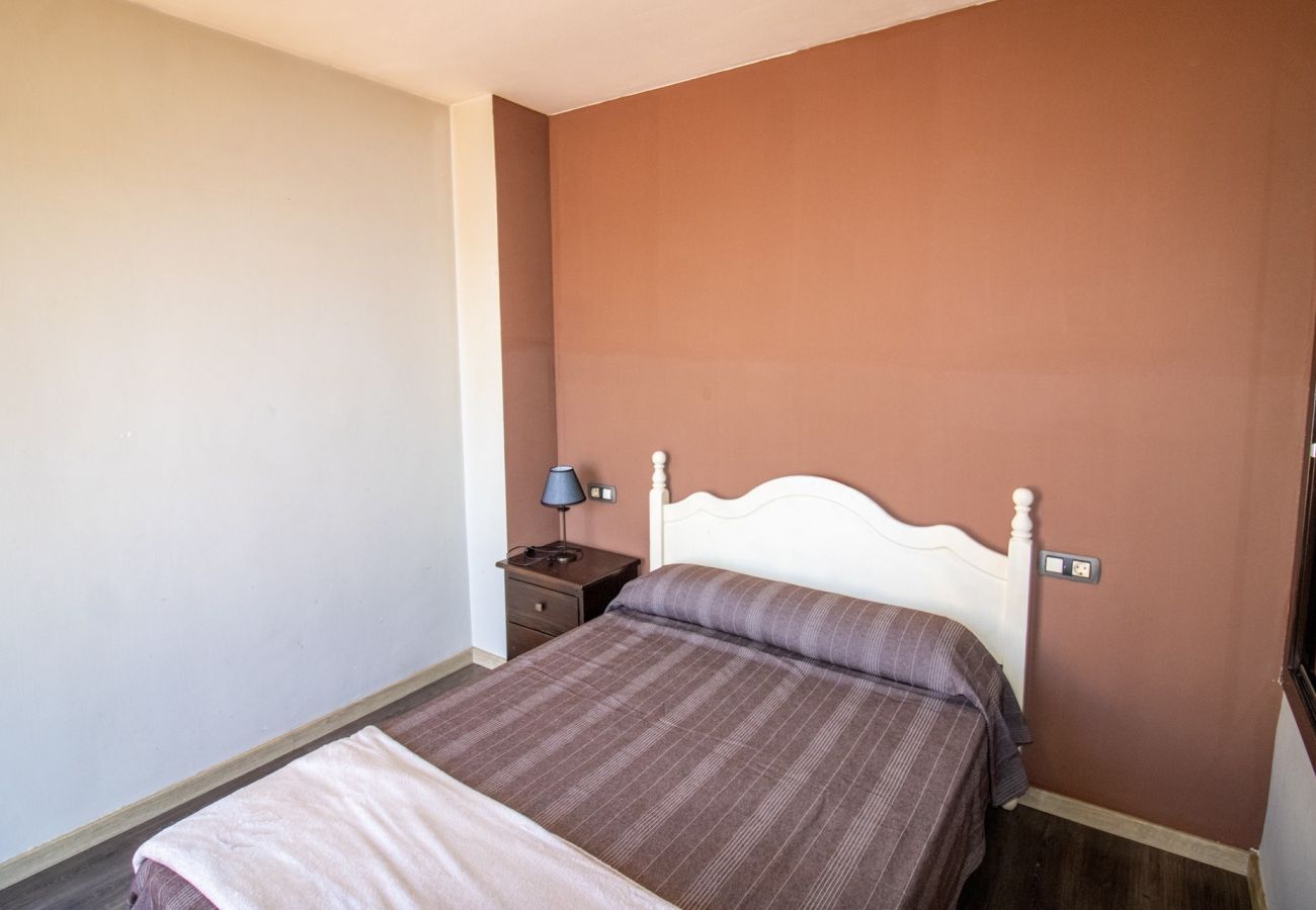 Townhouse in Alcocebre / Alcossebre - Casa Independiente a 100 metros de Playa Cargador