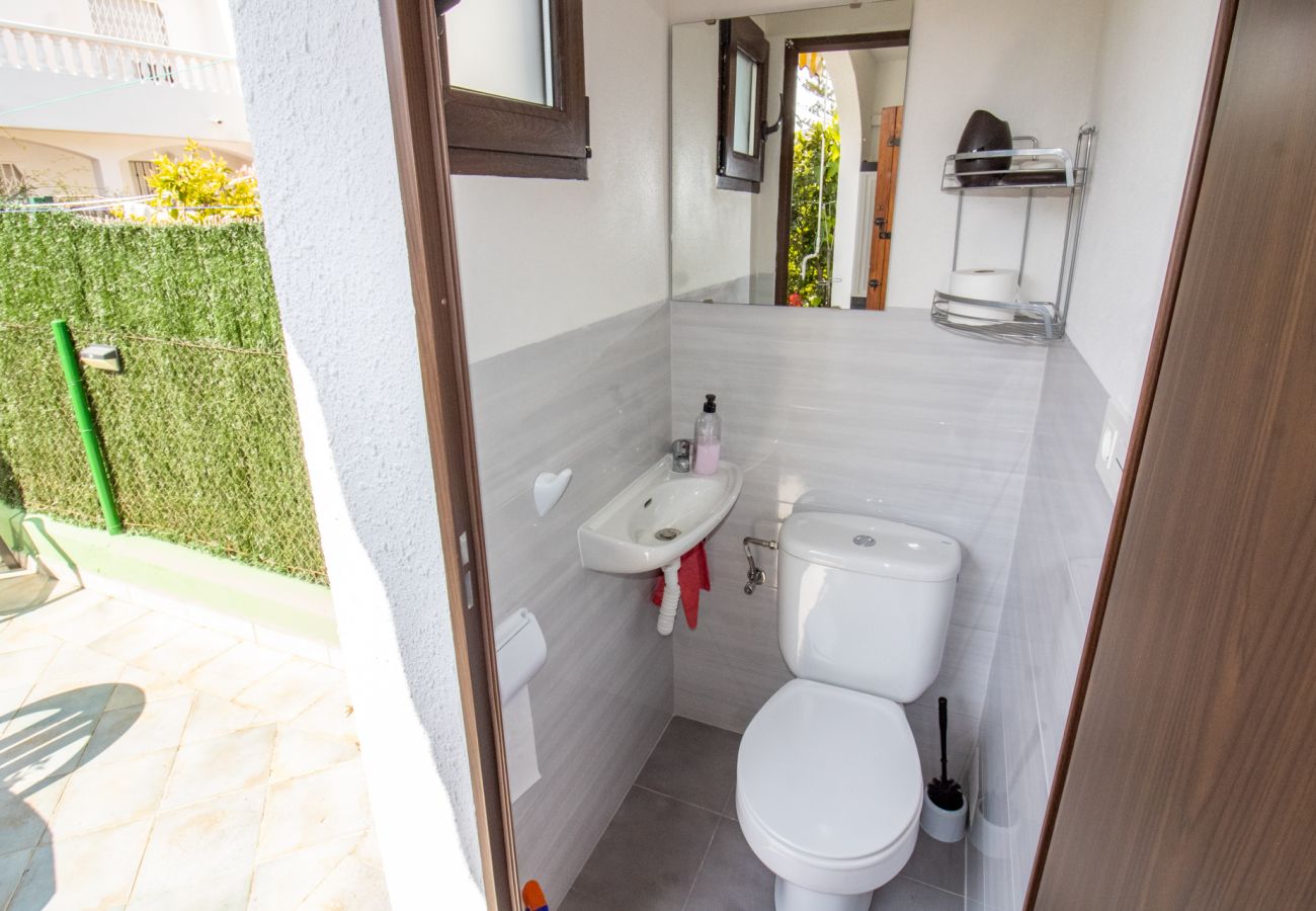 Townhouse in Alcocebre / Alcossebre - Casa Independiente a 100 metros de Playa Cargador