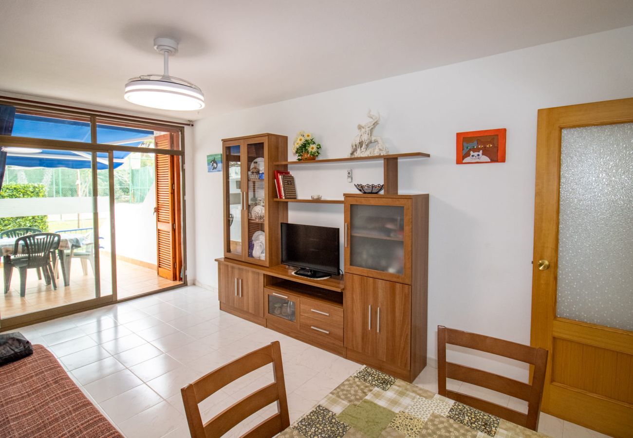 Apartment in Alcocebre / Alcossebre - Planta baja junto al mar - Voramar