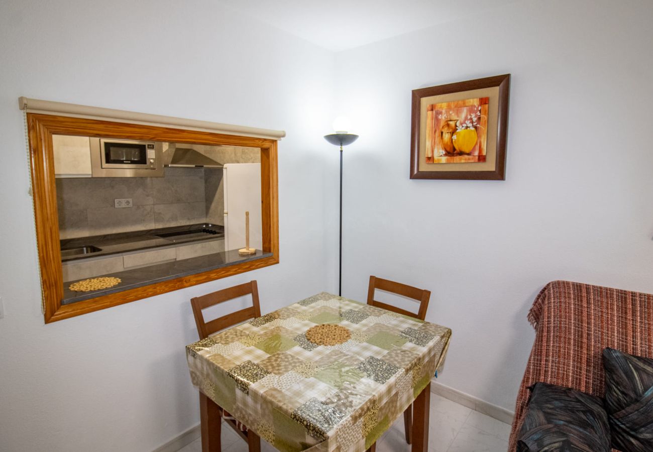 Apartment in Alcocebre / Alcossebre - Planta baja junto al mar - Voramar