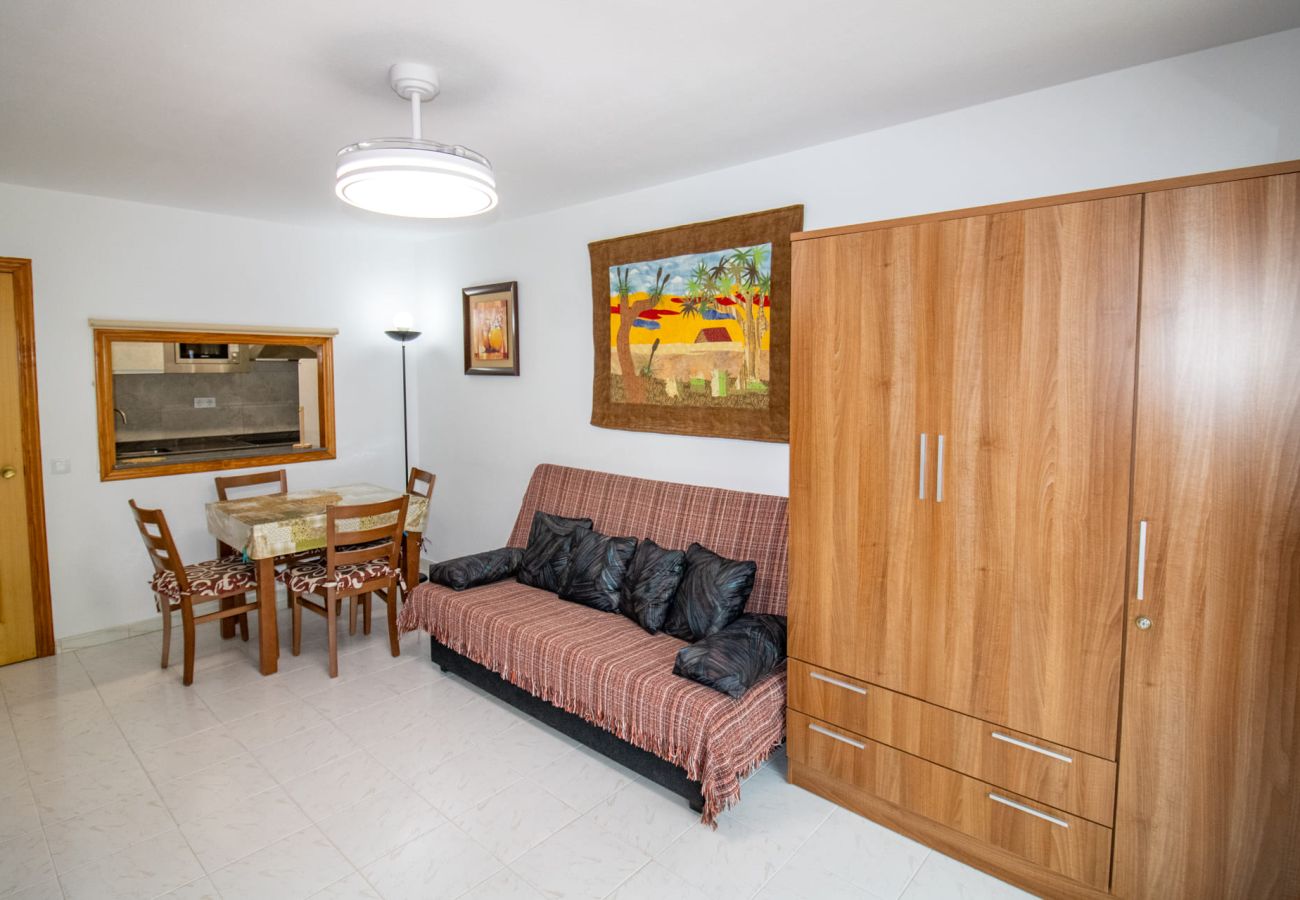 Apartment in Alcocebre / Alcossebre - Planta baja junto al mar - Voramar