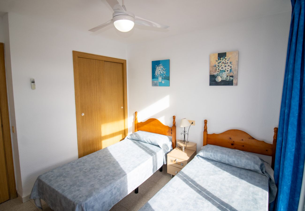 Apartment in Alcocebre / Alcossebre - Romana Pool View *PET FRIENDLY* Habitat