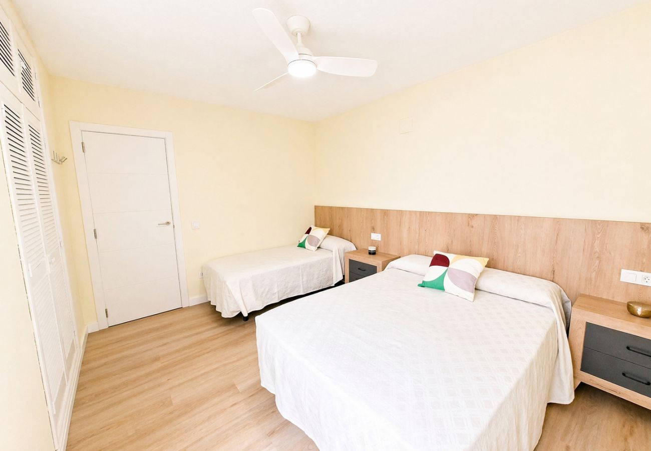 Apartment in Alcocebre / Alcossebre - Atico moderno - Olivos Playa Cargador