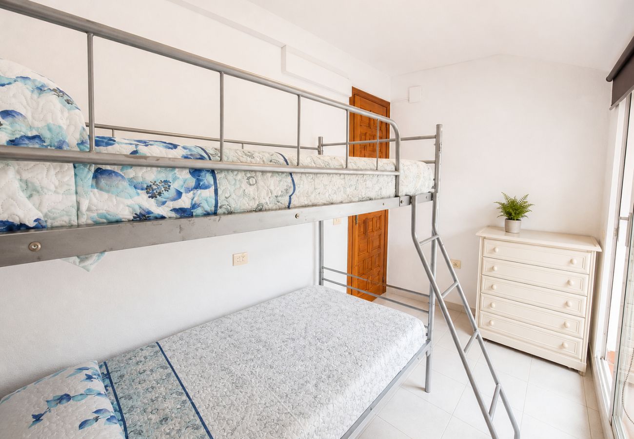Apartment in Alcocebre / Alcossebre - Duplex a 150 metros del mar - PET FRIENDLY