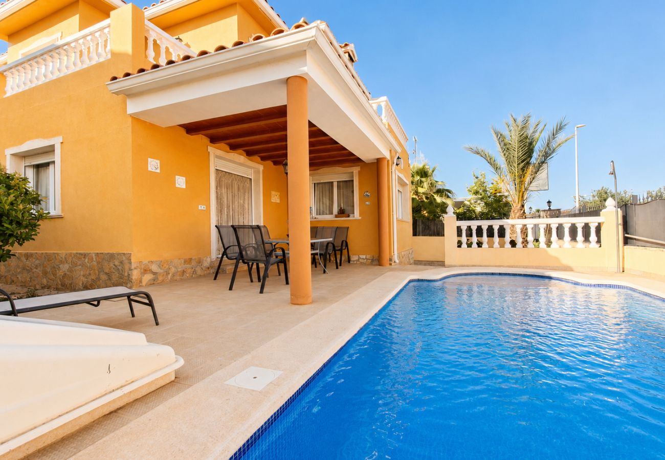 Villa in Alcocebre / Alcossebre - Villa con piscina en la playa Cargador