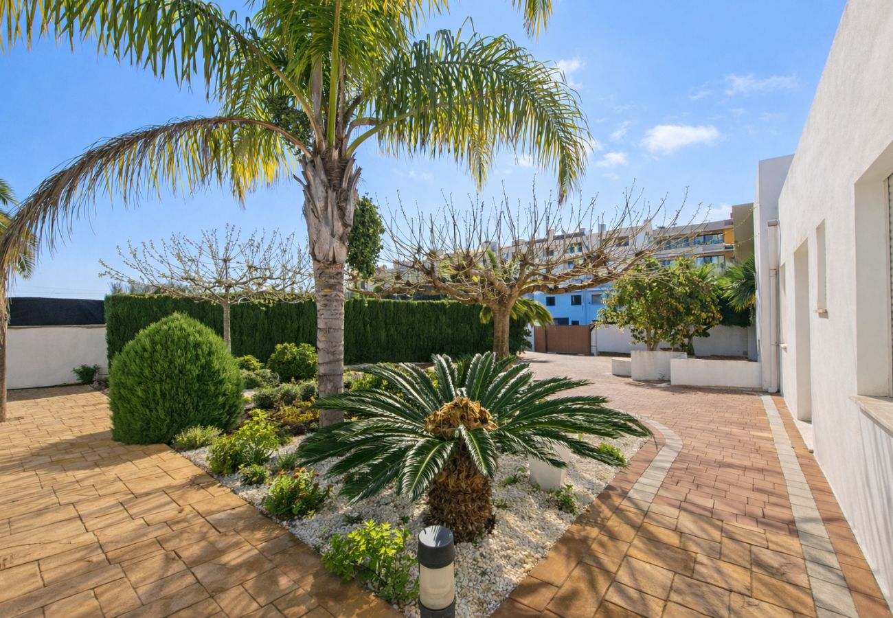 Villa à Alcocebre / Alcossebre - Exclusiva villa con piscina privada - Cargador