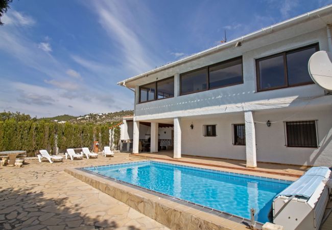 Villa à Alcocebre / Alcossebre - Villa con piscina privada y barbacoa 8 PAX