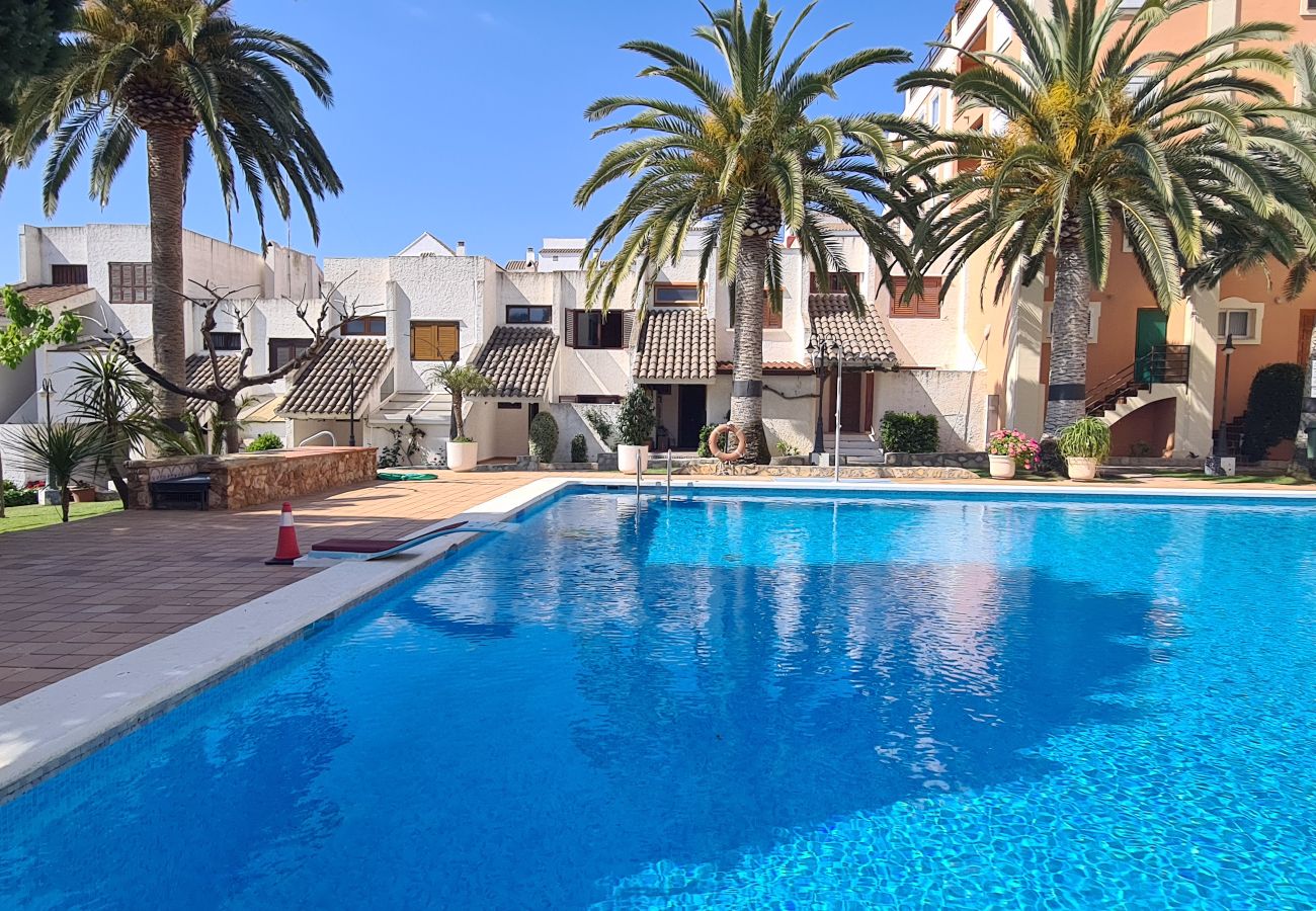 Maison mitoyenne à Alcocebre / Alcossebre - Casa adosada con piscina y jardín LAS FUENTES
