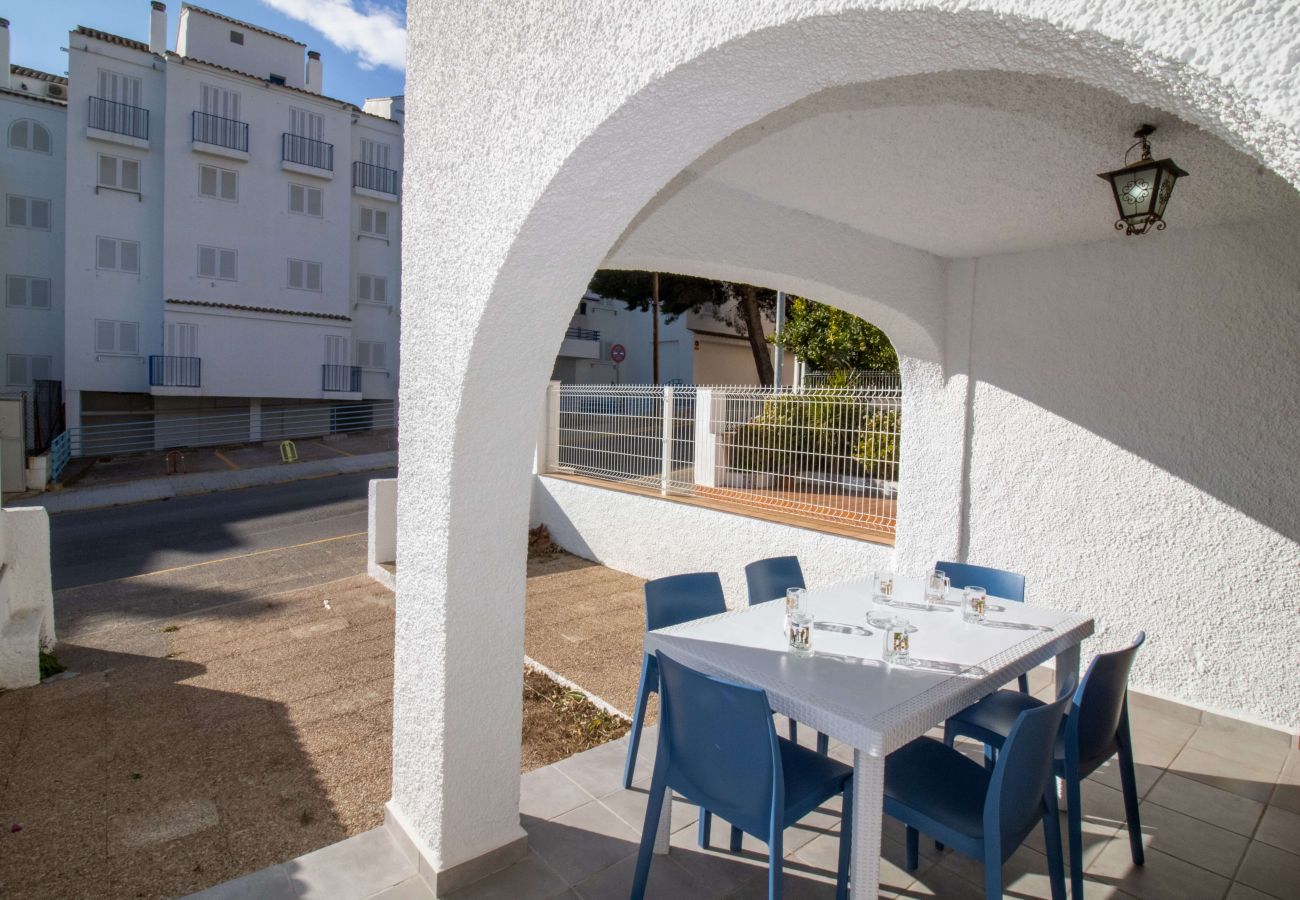 Maison mitoyenne à Alcocebre / Alcossebre - Casa adosada con piscina y jardín LAS FUENTES