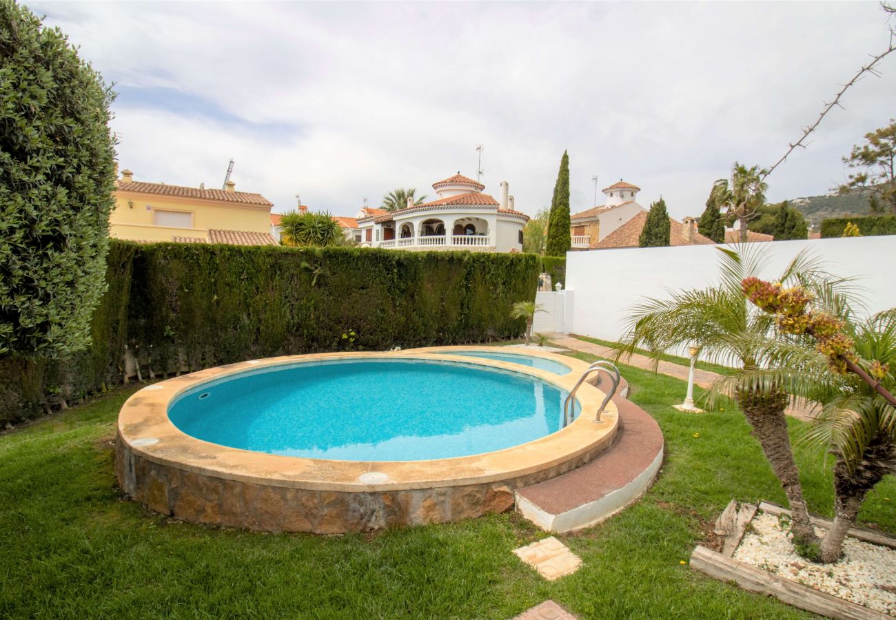 Villa à Alcocebre / Alcossebre - Villa con piscina , jardín y Barbacoa Alcossebre