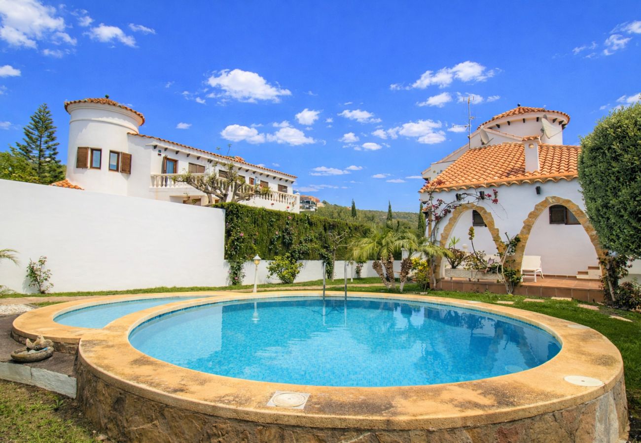 Villa à Alcocebre / Alcossebre - Villa con piscina , jardín y Barbacoa Alcossebre
