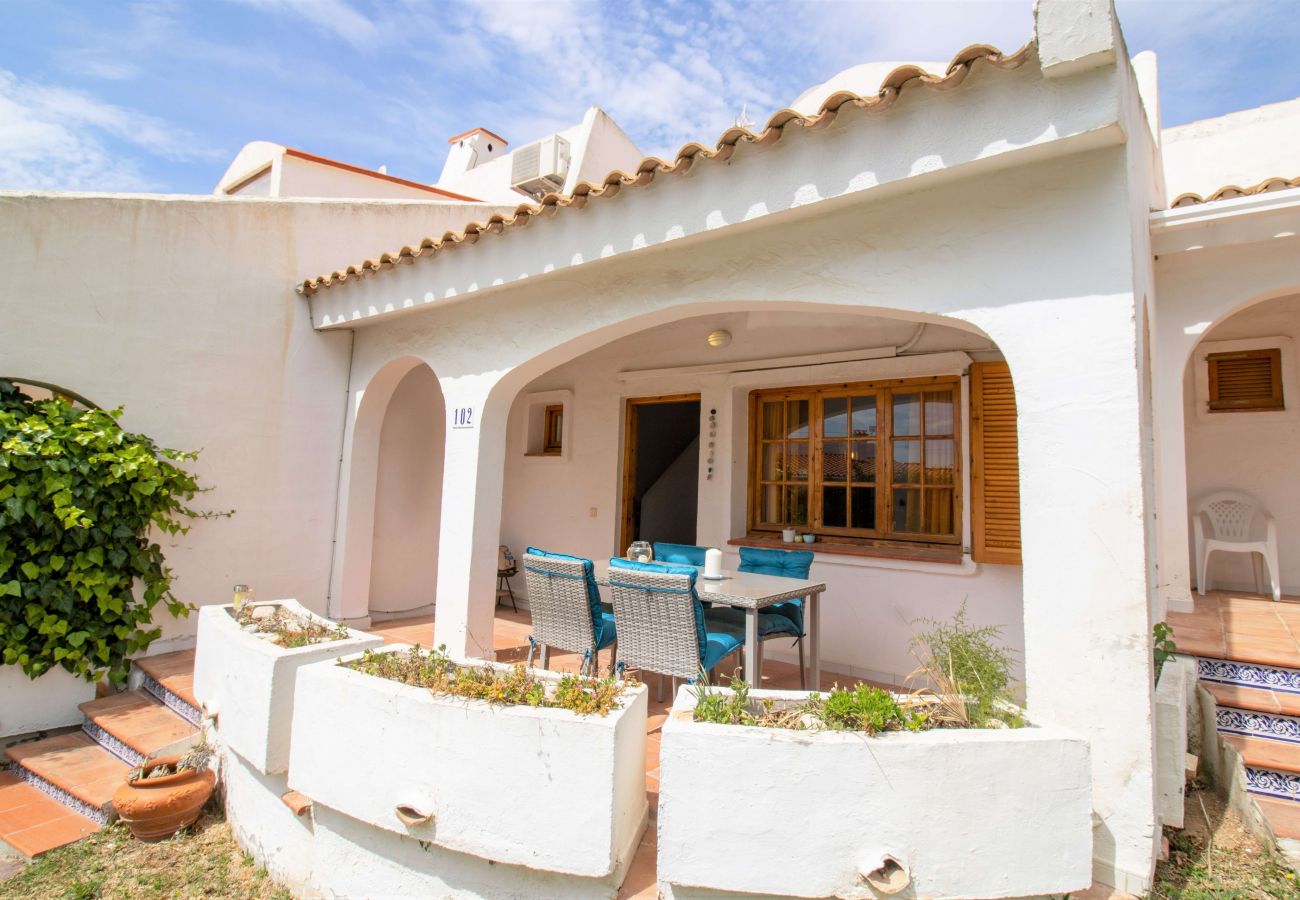 Maison mitoyenne à Alcocebre / Alcossebre - Adosado con jardín y piscina Haciendas Alcossebre