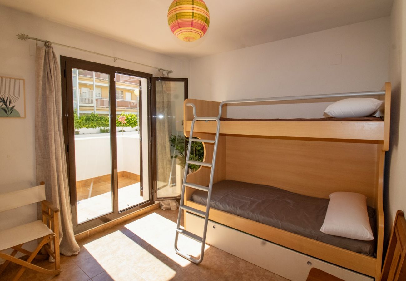 Appartement à Alcocebre / Alcossebre - Bajo con terraza y piscina PLAYA CARGADOR