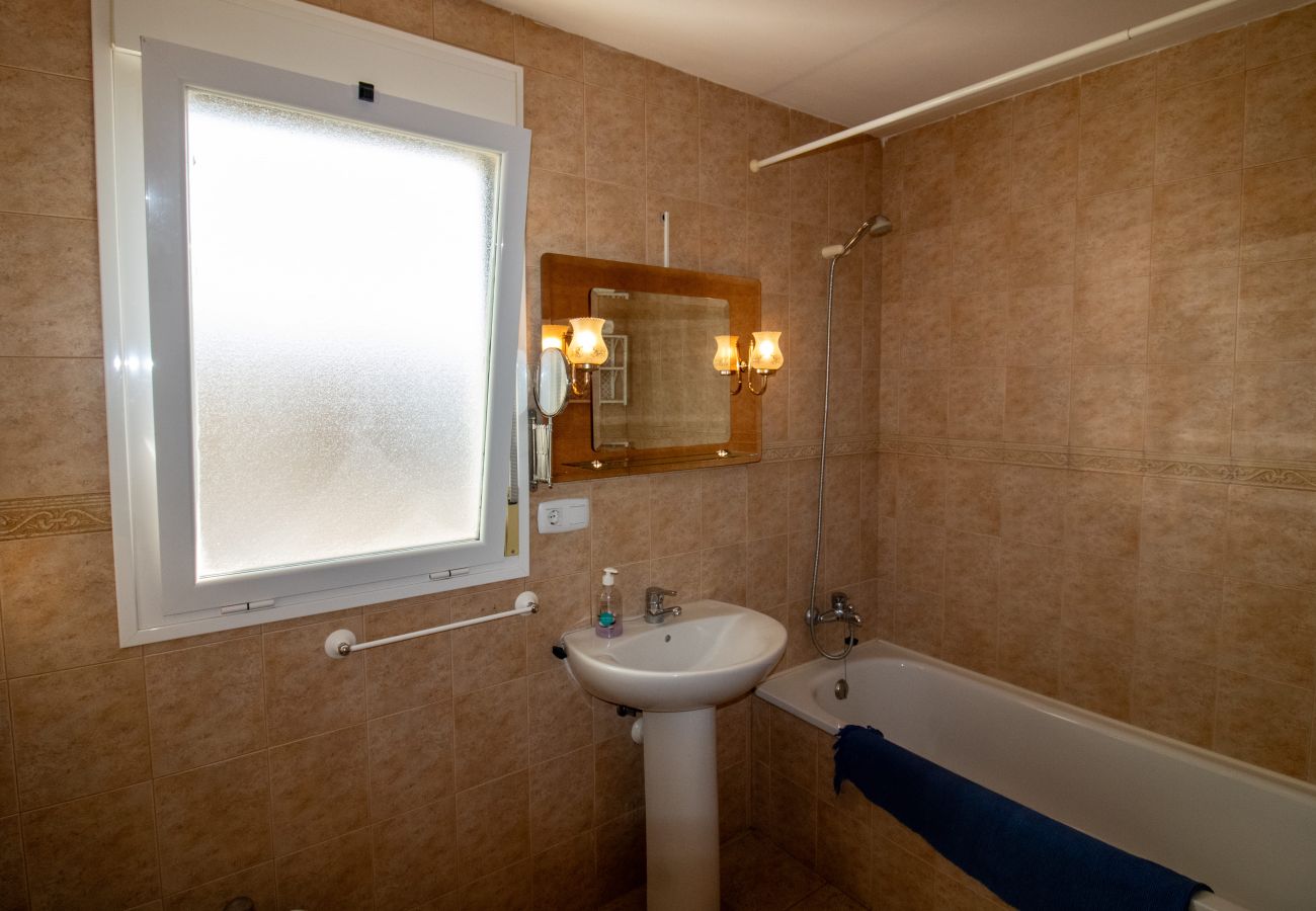 Maison mitoyenne à Alcocebre / Alcossebre - Adosado familiar para 6 Palm Beach II 