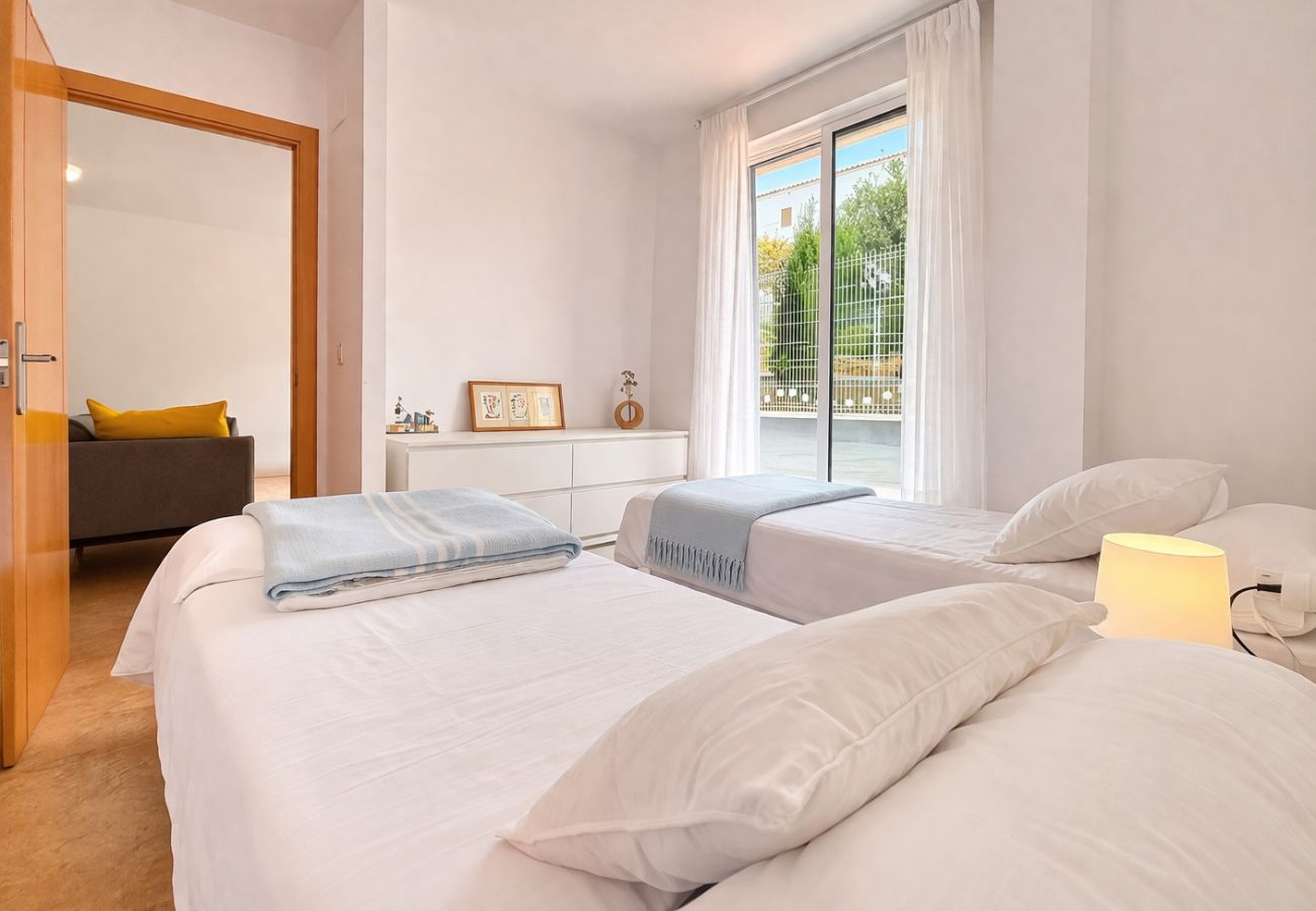 Appartement à Alcocebre / Alcossebre - Bajo con terraza + piscina en Alcossebre | 4 pax