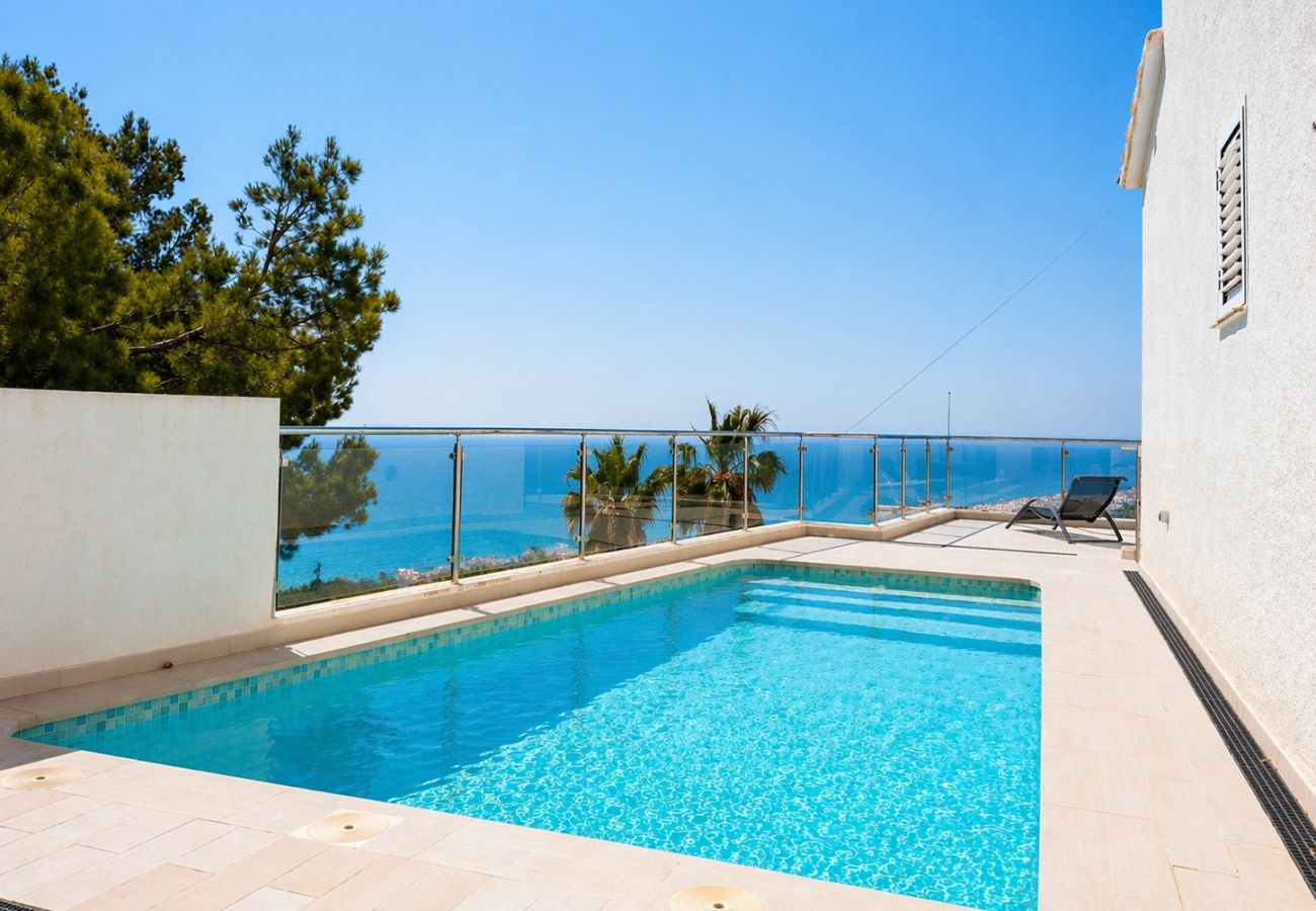 Villa à Alcocebre / Alcossebre - Luxury Villa con piscina y vistas privilegiadas