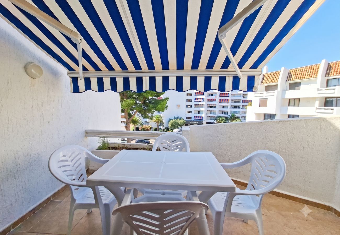Appartement à Alcocebre / Alcossebre - Eurhostal · Apartamento para 4 en 1ª línea playa